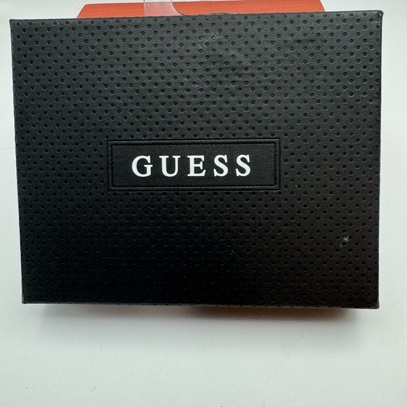 Guess Mesa Double Billfold Wallet - 3 Credit Card Slots 2 Bill Pockets 2 ID New - Picture 2 of 8